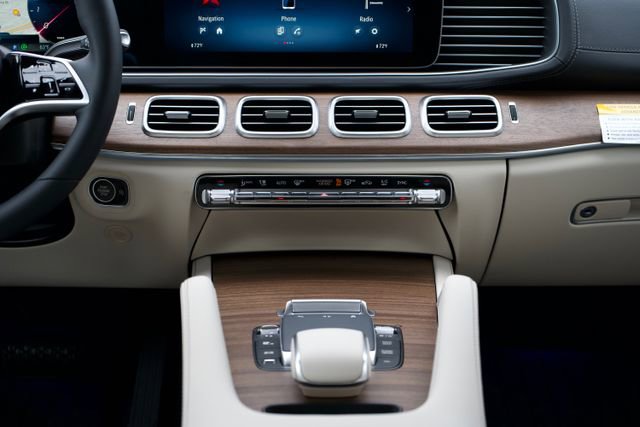 New 2026 Mercedes-Benz GLE 450 4MATIC Coupe image 17