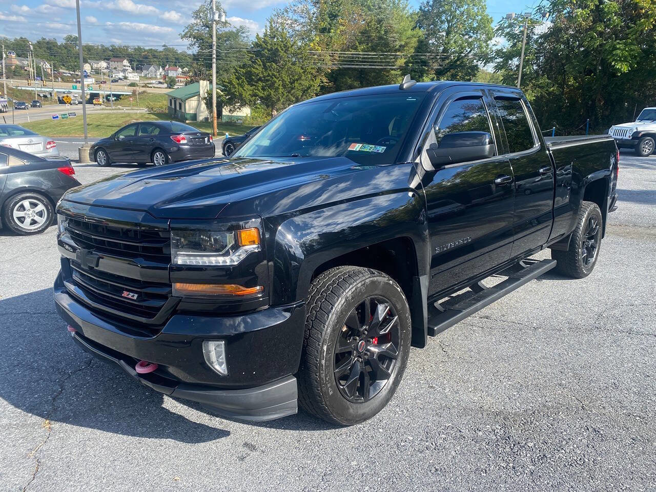 Used 2018 Chevrolet Silverado 1500 LT w/ All Star Edition image 2