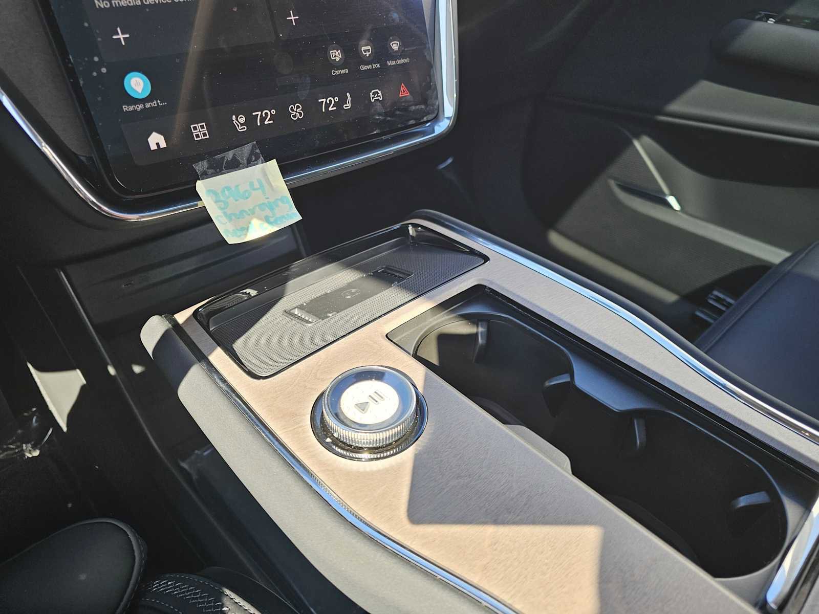 Used 2025 Volvo EX90 Plus image 27