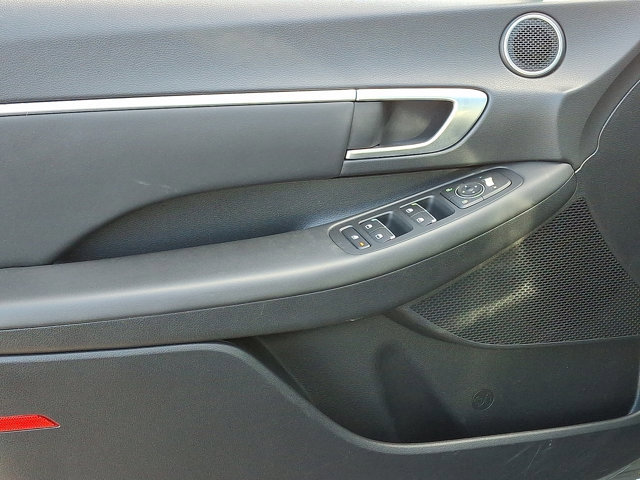 Used 2021 Hyundai Sonata SEL w/ Convenience Package image 13