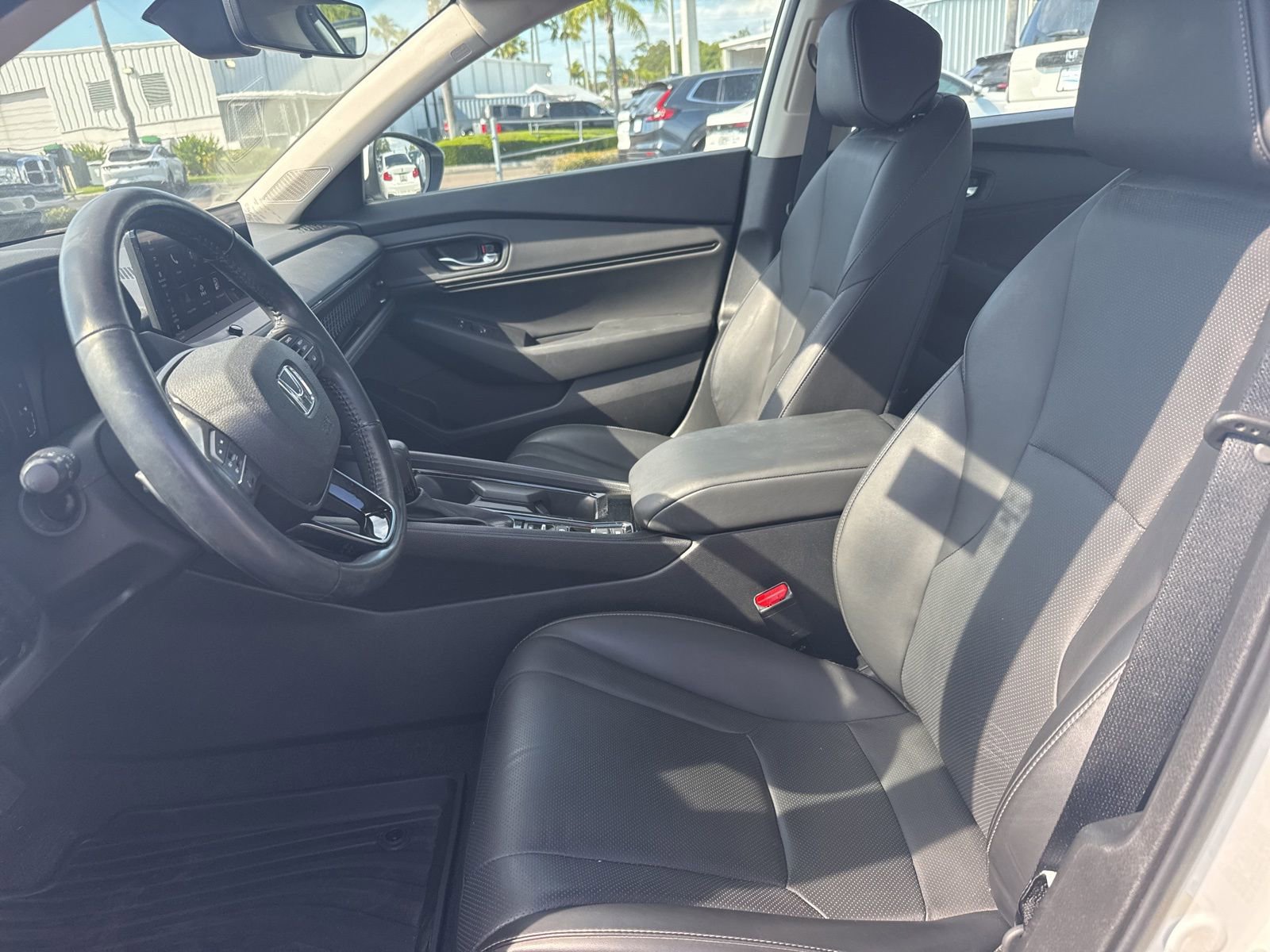 Used 2023 Honda Accord EX-L image 10