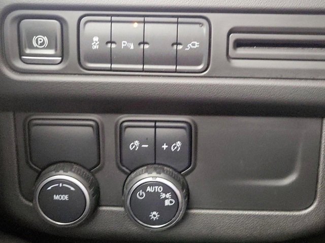 Used 2021 Chevrolet Tahoe LT w/ Rear Media and Nav Package image 8