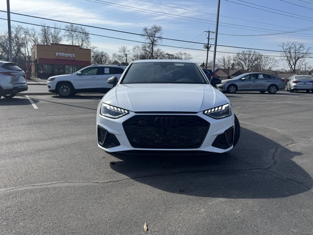 Used 2023 Audi S4 Premium Plus w/ Premium Plus Package image 2