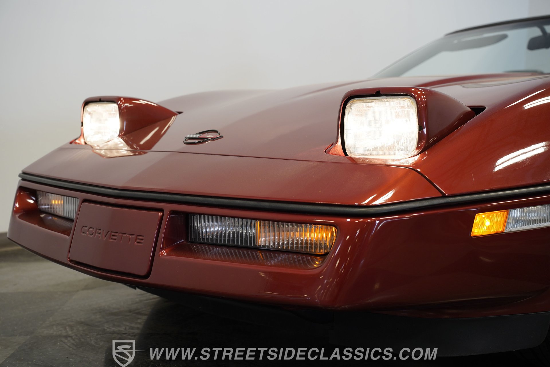 Used 1987 Chevrolet Corvette Convertible RWD image 28