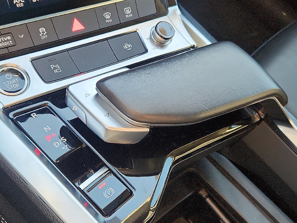 Certified 2024 Audi Q8 e-tron Premium AWD/4WD image 20