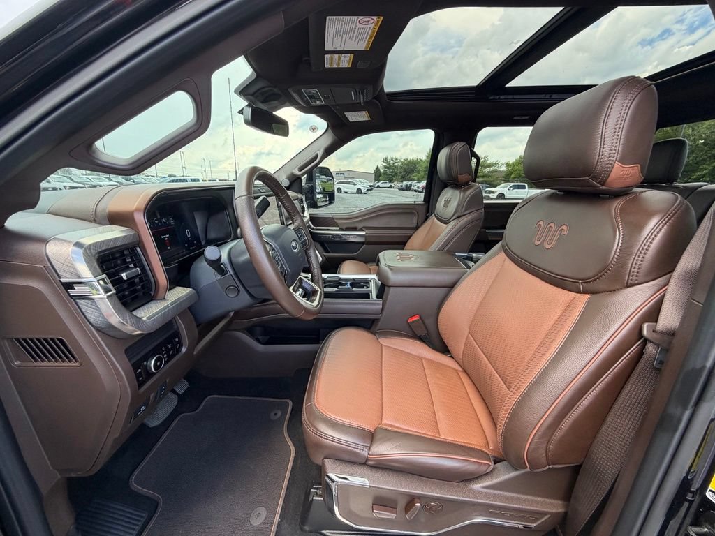 Used 2026 Ford F450 King Ranch w/ FX4 Off-Road Package AWD/4WD image 2
