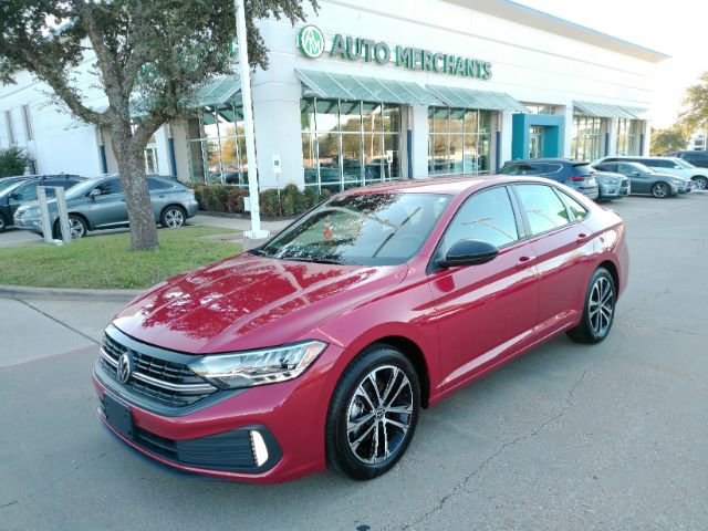 Used 2024 Volkswagen Jetta Sport image 1