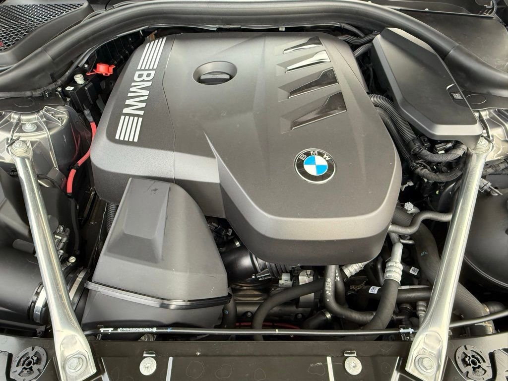 Used 2025 BMW 530i image 32