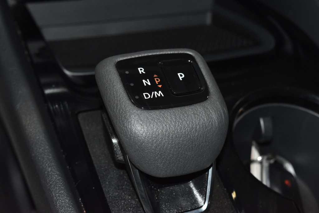 Used 2026 Nissan Rogue S AWD/4WD image 14