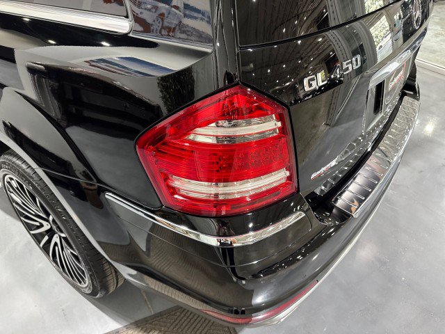 Used 2012 Mercedes-Benz GL 450 4MATIC image 33