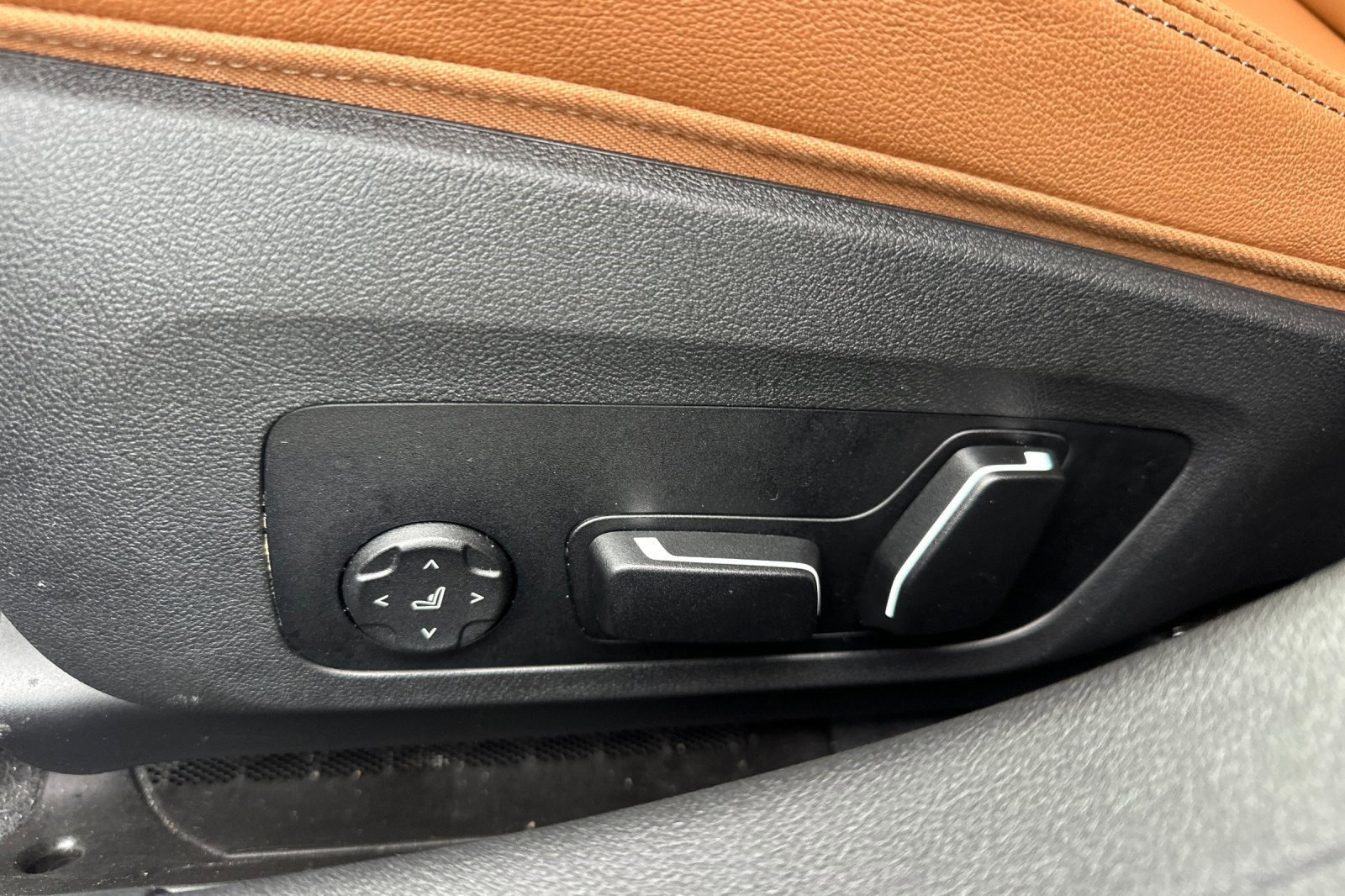 Used 2025 BMW 430i w/ Premium Package image 14