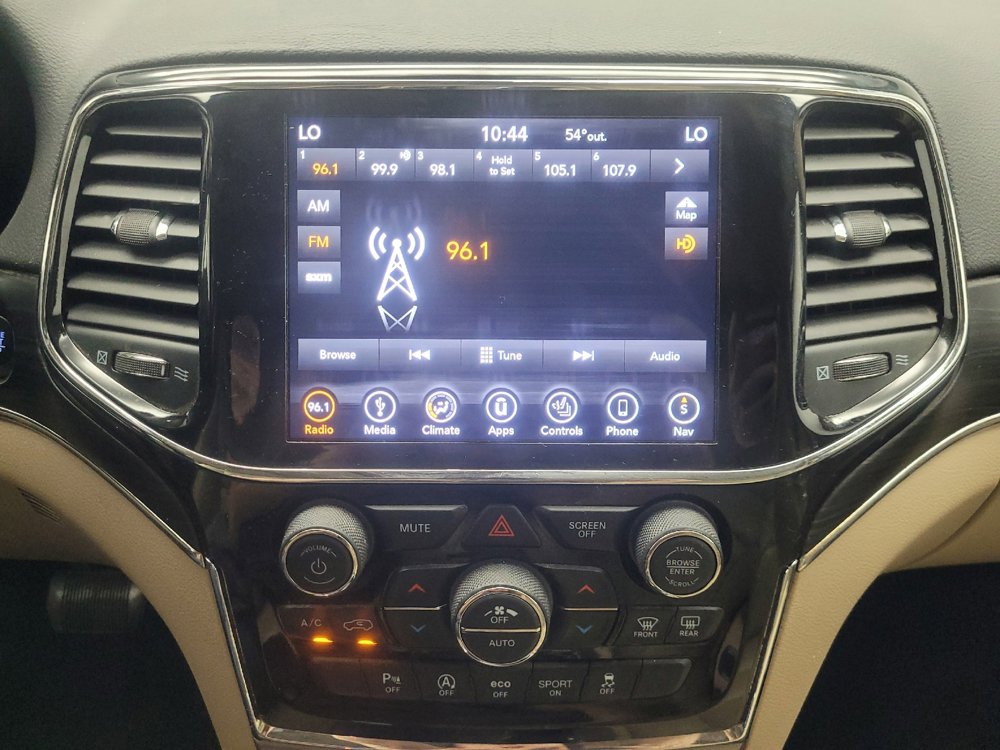 Used 2019 Jeep Grand Cherokee Limited AWD/4WD image 25