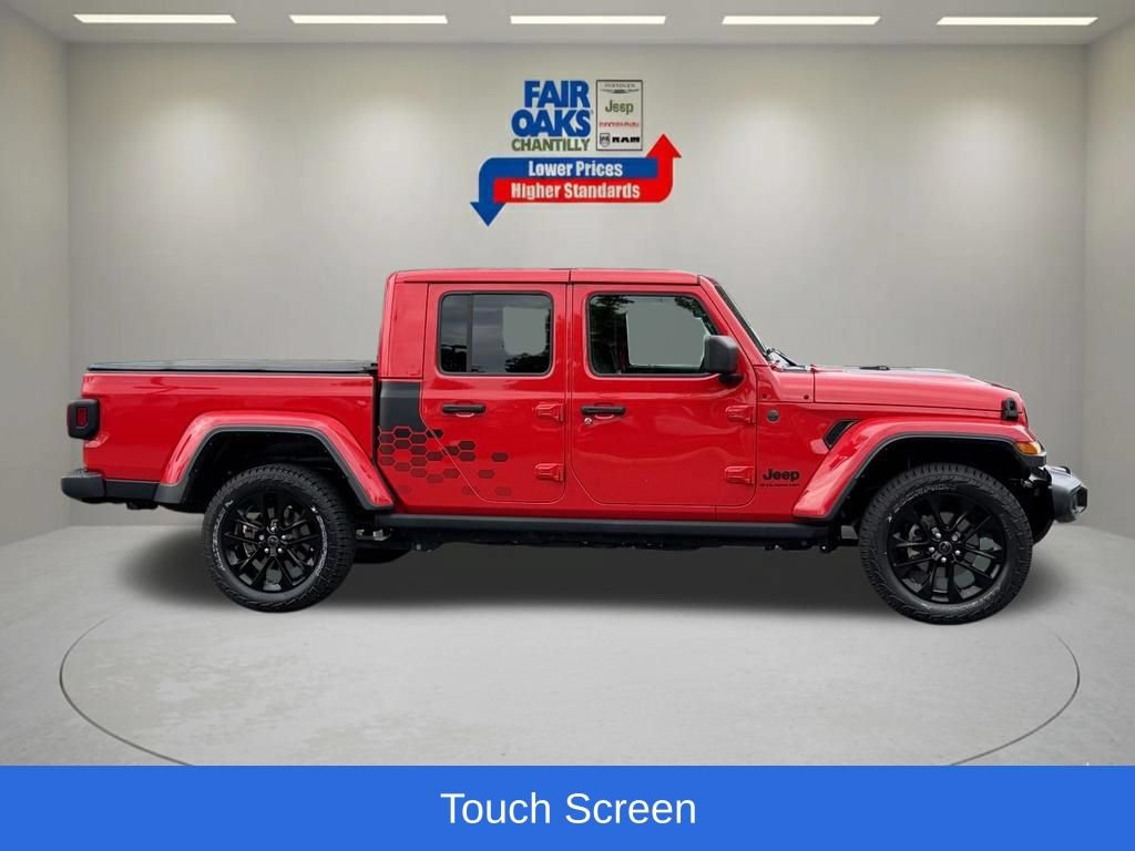 Used 2024 Jeep Gladiator Sport AWD/4WD image 6