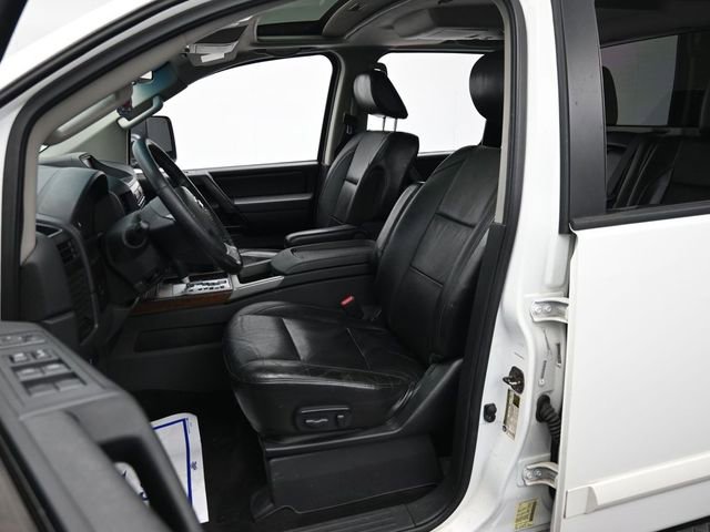 Used 2012 Nissan Titan SL w/ SL Technology Pkg image 11