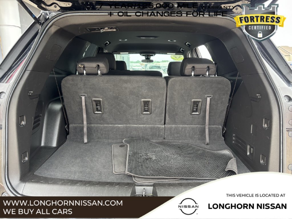 Used 2023 Chevrolet Traverse LT FWD image 28