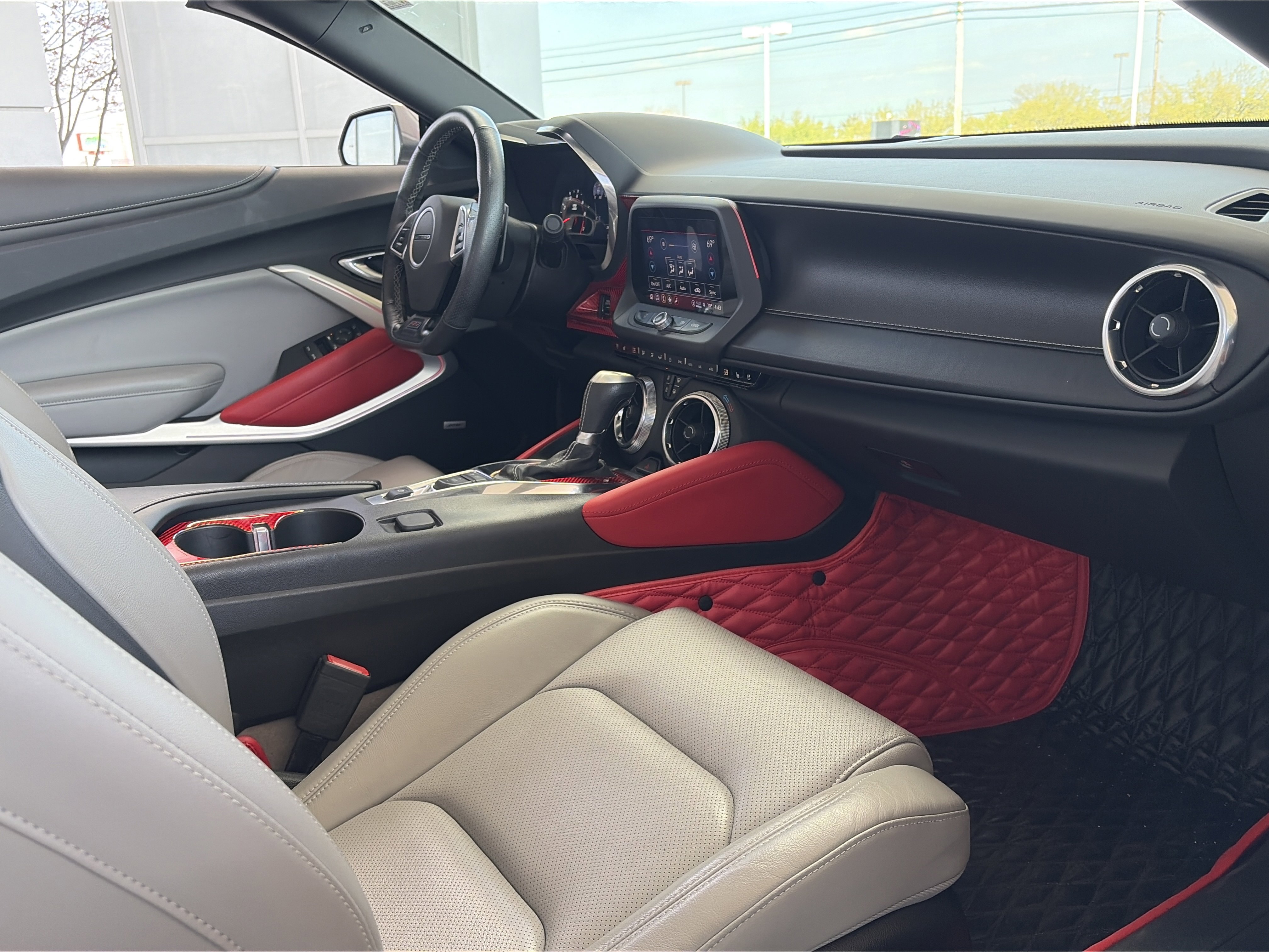 Used 2022 Chevrolet Camaro SS image 31