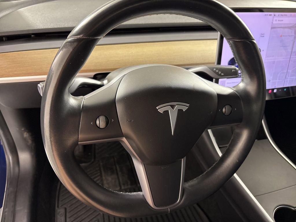 Used 2019 Tesla Model 3 Standard Range Plus image 22