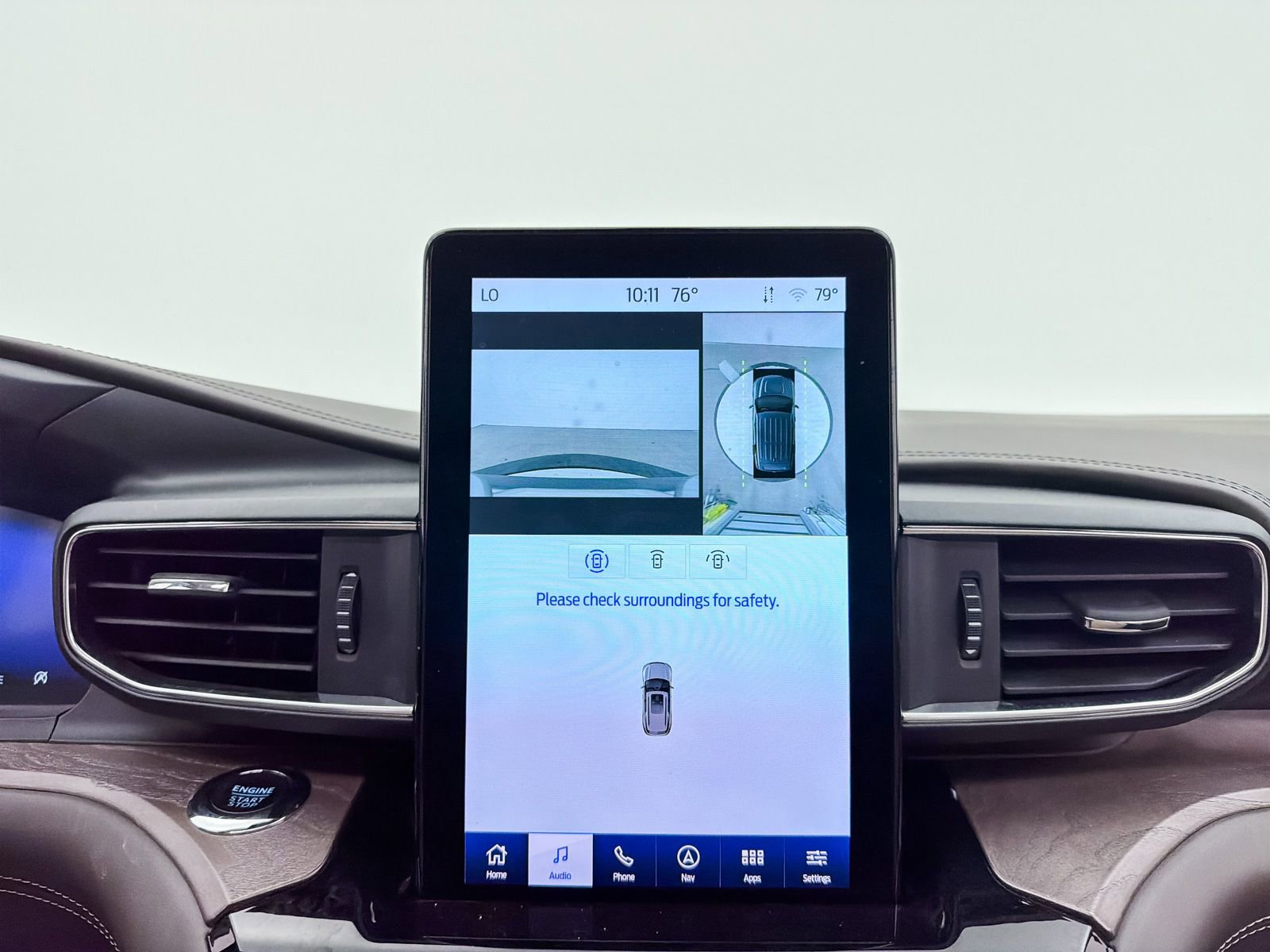 Used 2023 Ford Explorer Platinum w/ Technology Package AWD/4WD image 6