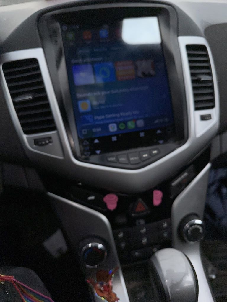 Used 2015 Chevrolet Cruze LT w/ Technology Package image 1