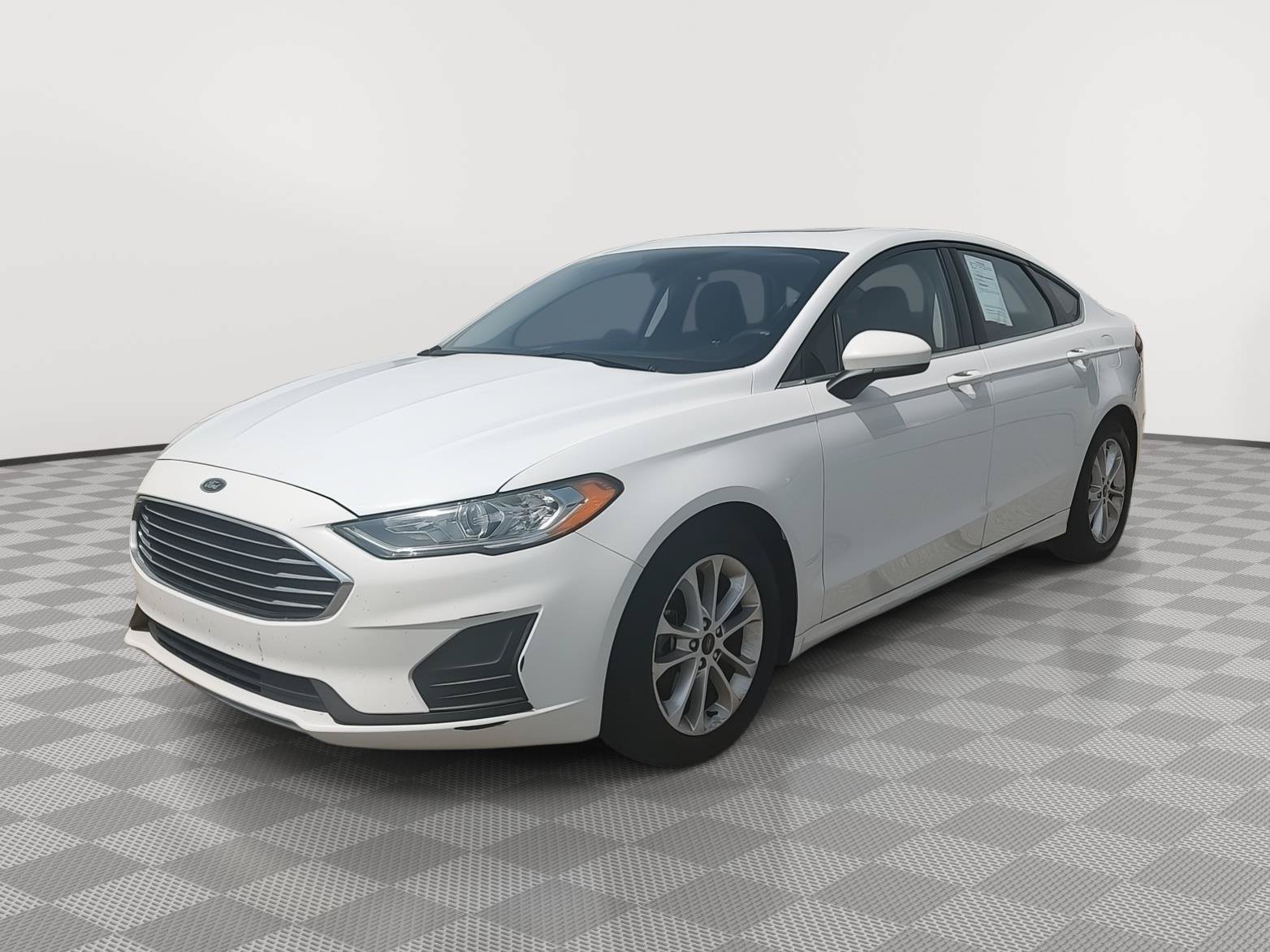 Used 2020 Ford Fusion SE FWD image 21
