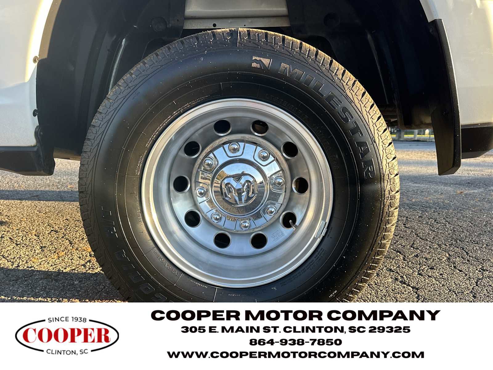 Used 2024 RAM 3500 Laramie image 19