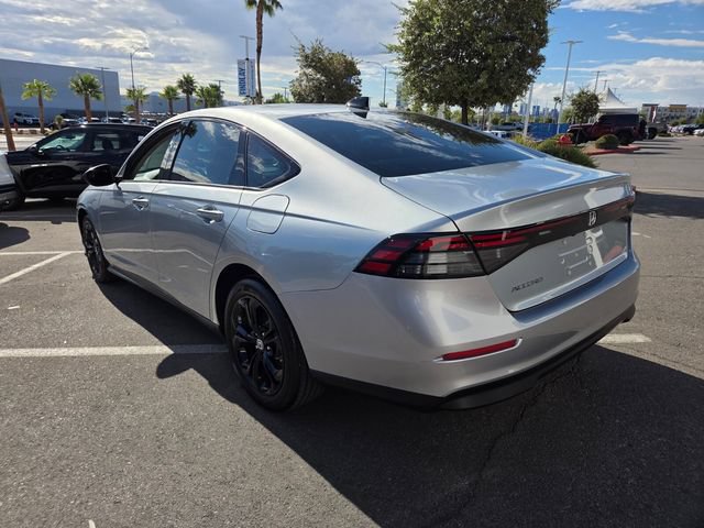 Used 2025 Honda Accord SE image 4