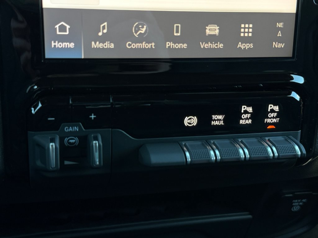 New 2026 RAM 3500 Tradesman AWD/4WD image 15