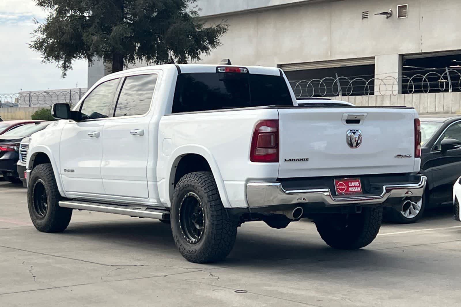 Used 2020 RAM 1500 Laramie AWD/4WD image 7