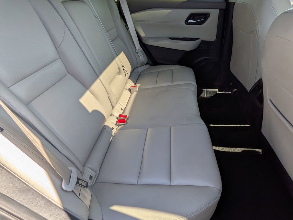 Used 2023 Nissan Rogue SL image 23