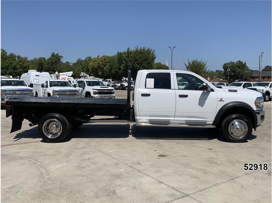 Used 2022 RAM 5500 Tradesman w/ Chrome Appearance Group AWD/4WD image 5
