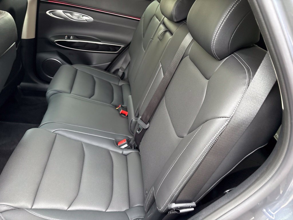 New 2027 Genesis GV70 2.5T AWD/4WD image 10