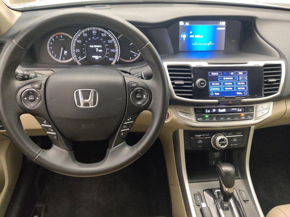 Used 2015 Honda Accord Touring image 22