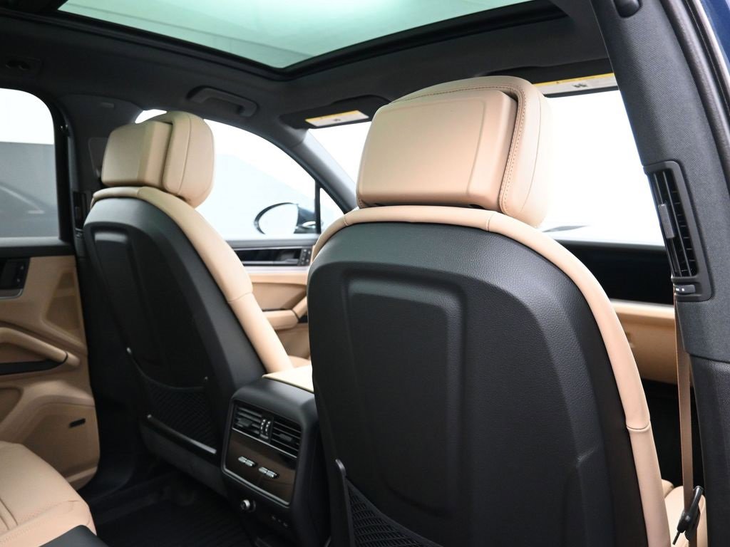 New 2026 Porsche Cayenne E-Hybrid image 7