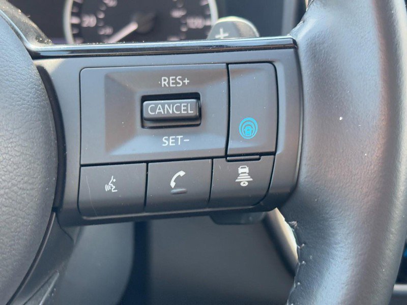 Used 2023 Nissan Rogue SL w/ SL Premium Package image 18