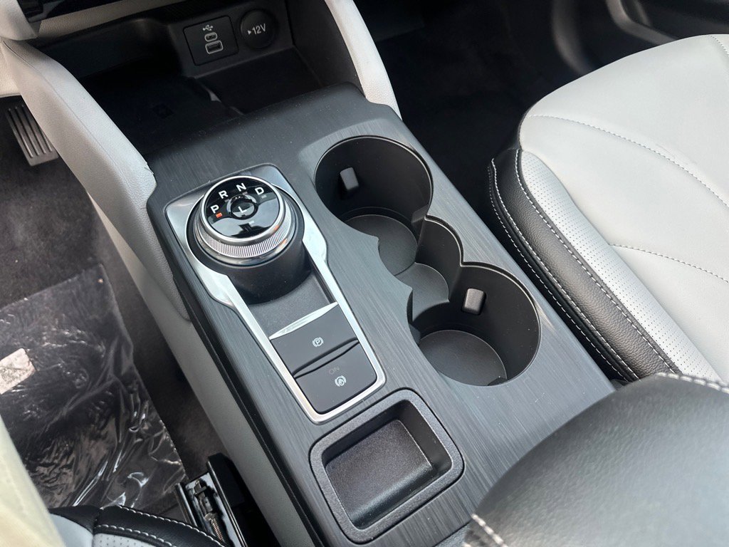 New 2026 Ford Escape SE w/ PHEV Premium Package image 25