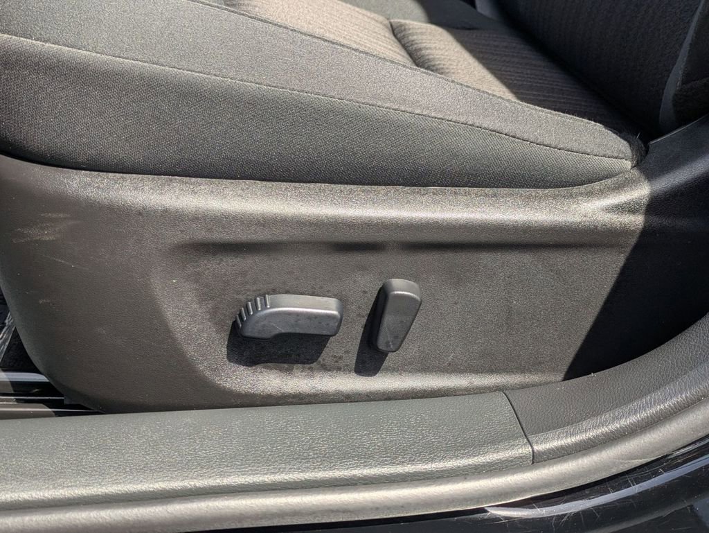 Used 2025 Nissan Altima 2.5 SV image 15