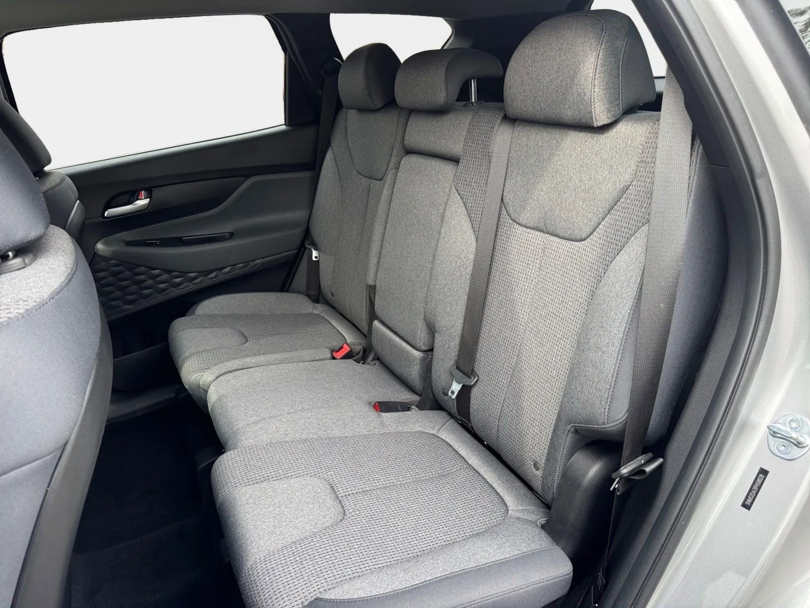 Used 2023 Hyundai Santa Fe SEL image 10