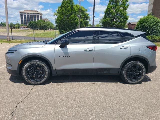 Used 2023 Chevrolet Blazer LT w/ Convenience Package AWD/4WD image 4