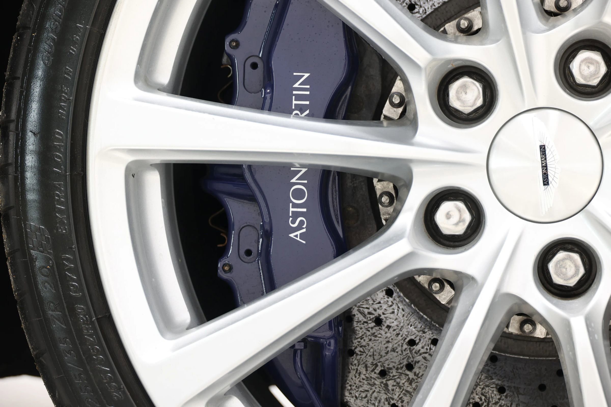 Used 2016 Aston Martin Vanquish Volante image 82