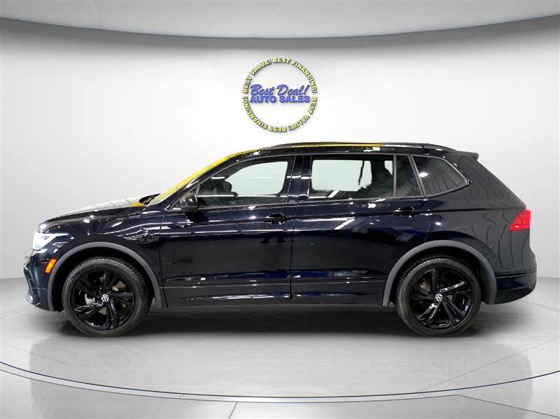 Used 2023 Volkswagen Tiguan SE R-Line image 4
