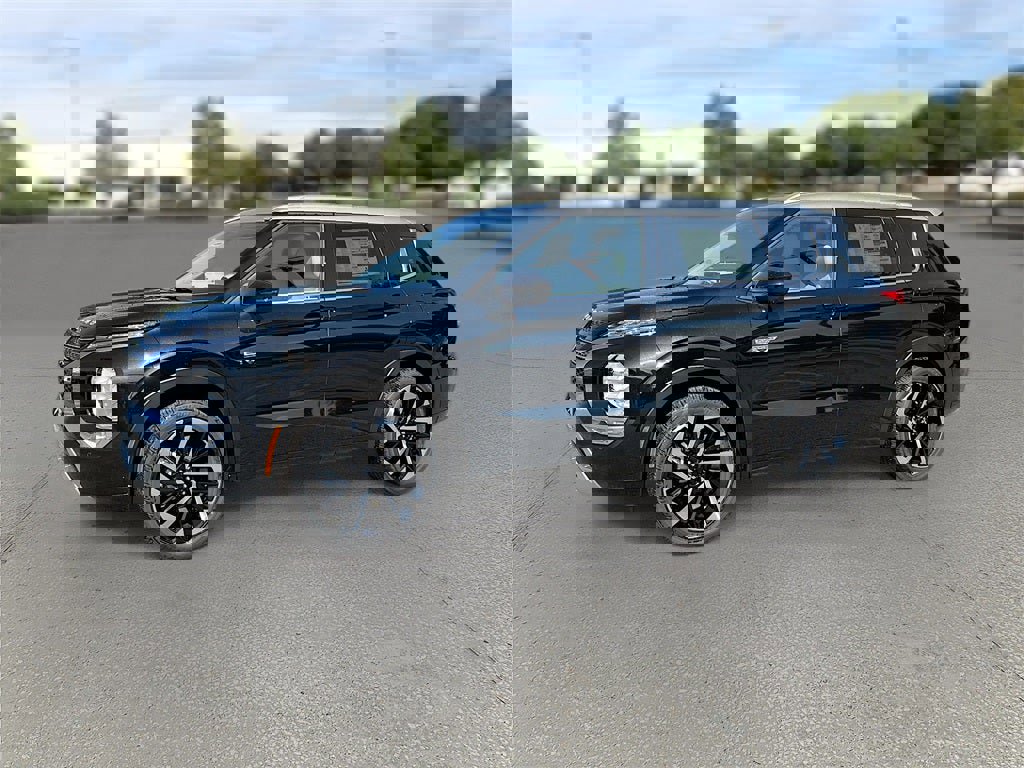 New 2025 Mitsubishi Outlander 4WD Plug-In Hybrid image 3