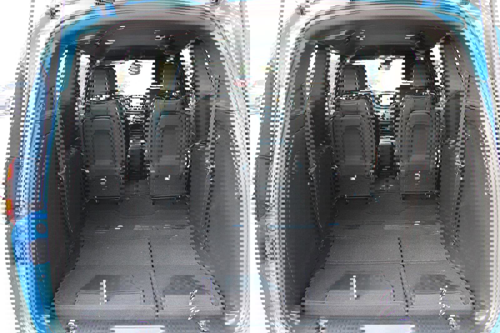 New 2026 Chrysler Pacifica Select w/ S Appearance Package image 28