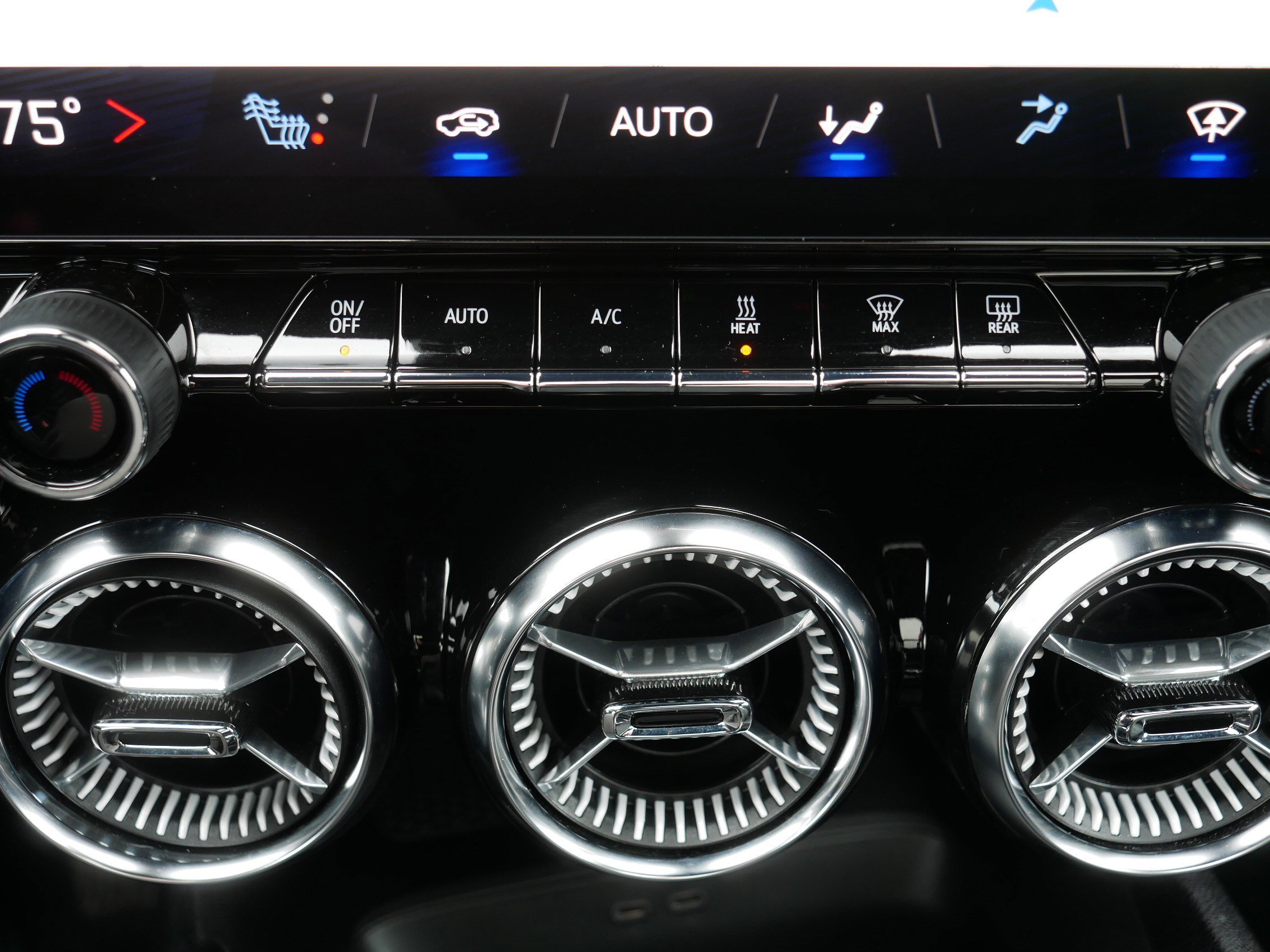 Used 2024 Chevrolet Blazer EV LT image 31