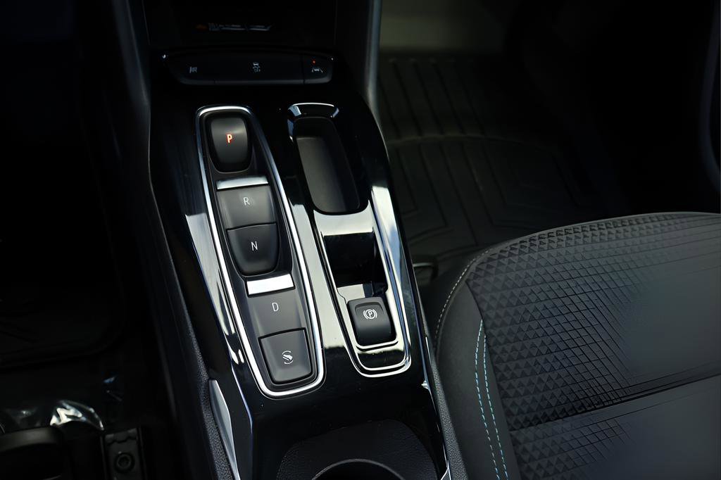 Used 2023 Chevrolet Bolt EUV LT w/ Driver Confidence Package FWD image 28