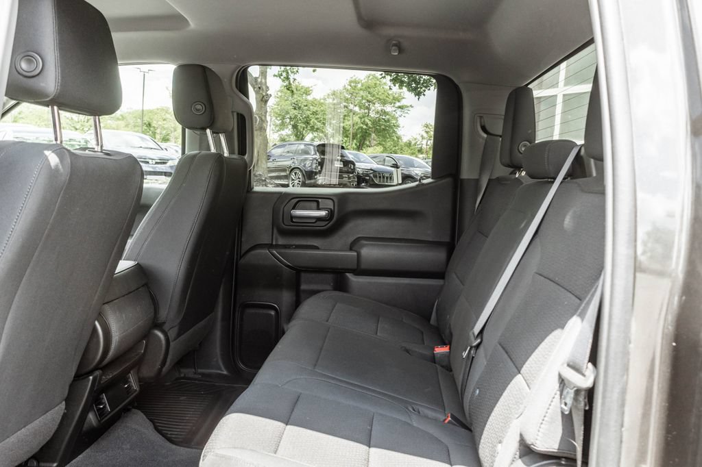 Used 2021 GMC Sierra 1500 4x4 Crew Cab w/ Sierra Value Package image 24