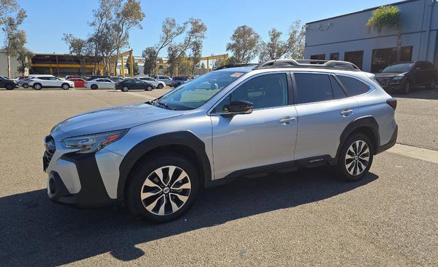 Used 2023 Subaru Outback Limited XT AWD/4WD image 2