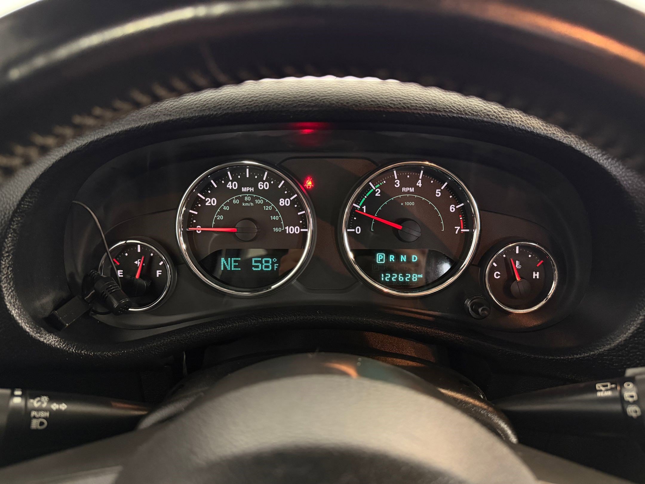Used 2017 Jeep Wrangler Unlimited Sahara w/ Connectivity Group AWD/4WD image 18
