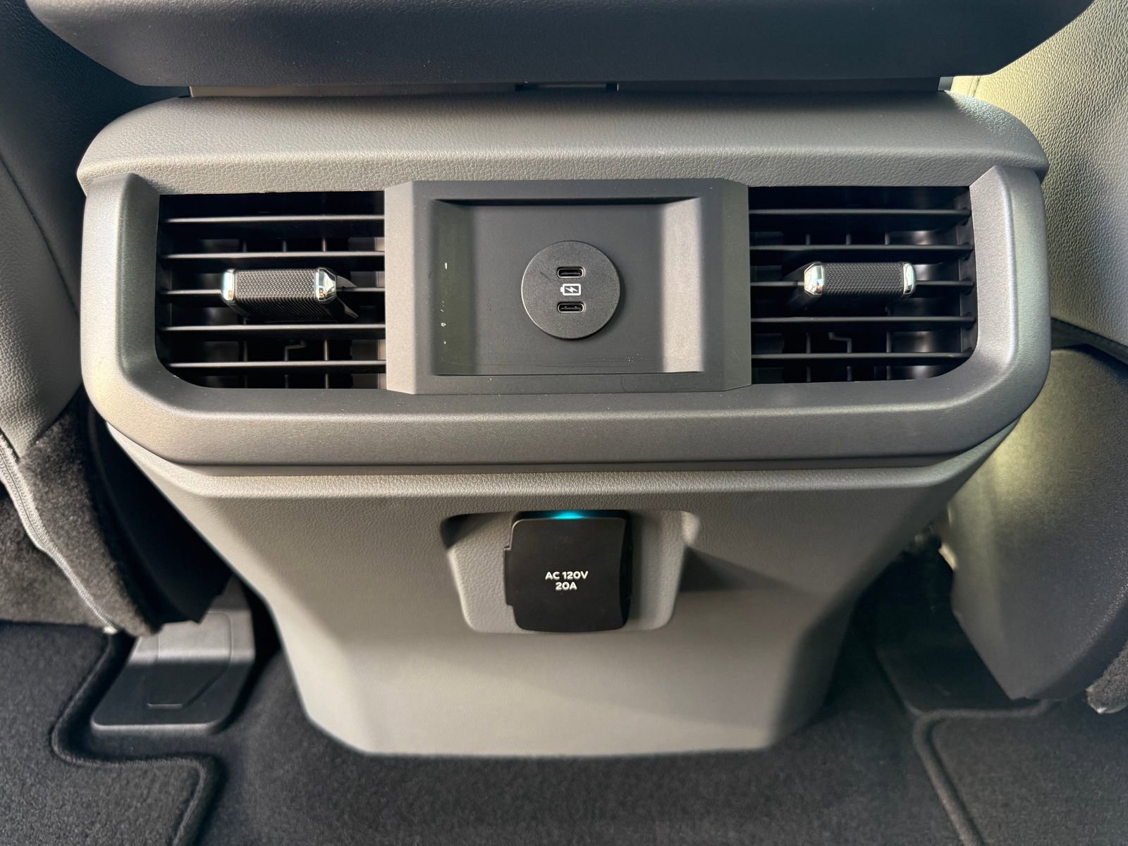 New 2025 Ford F150 Lightning Flash image 19