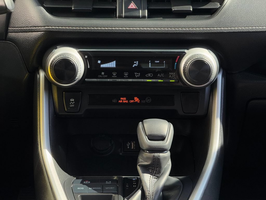 Certified 2023 Toyota RAV4 LE FWD image 17