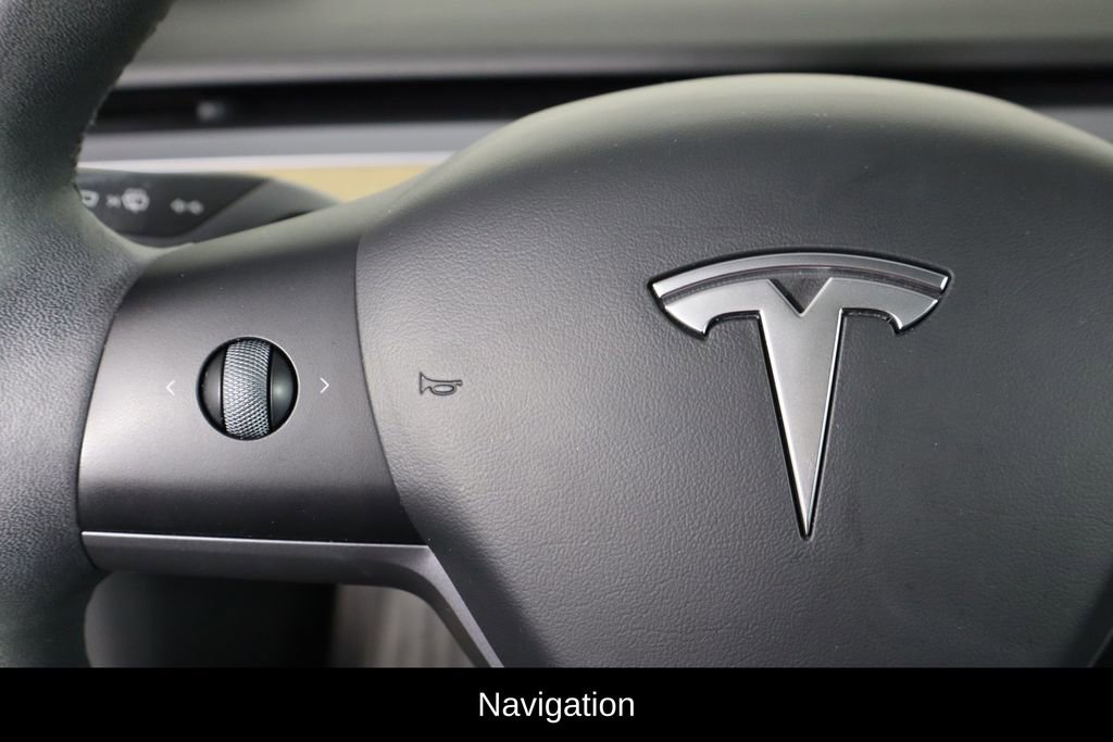 Used 2023 Tesla Model 3 Standard Range image 8